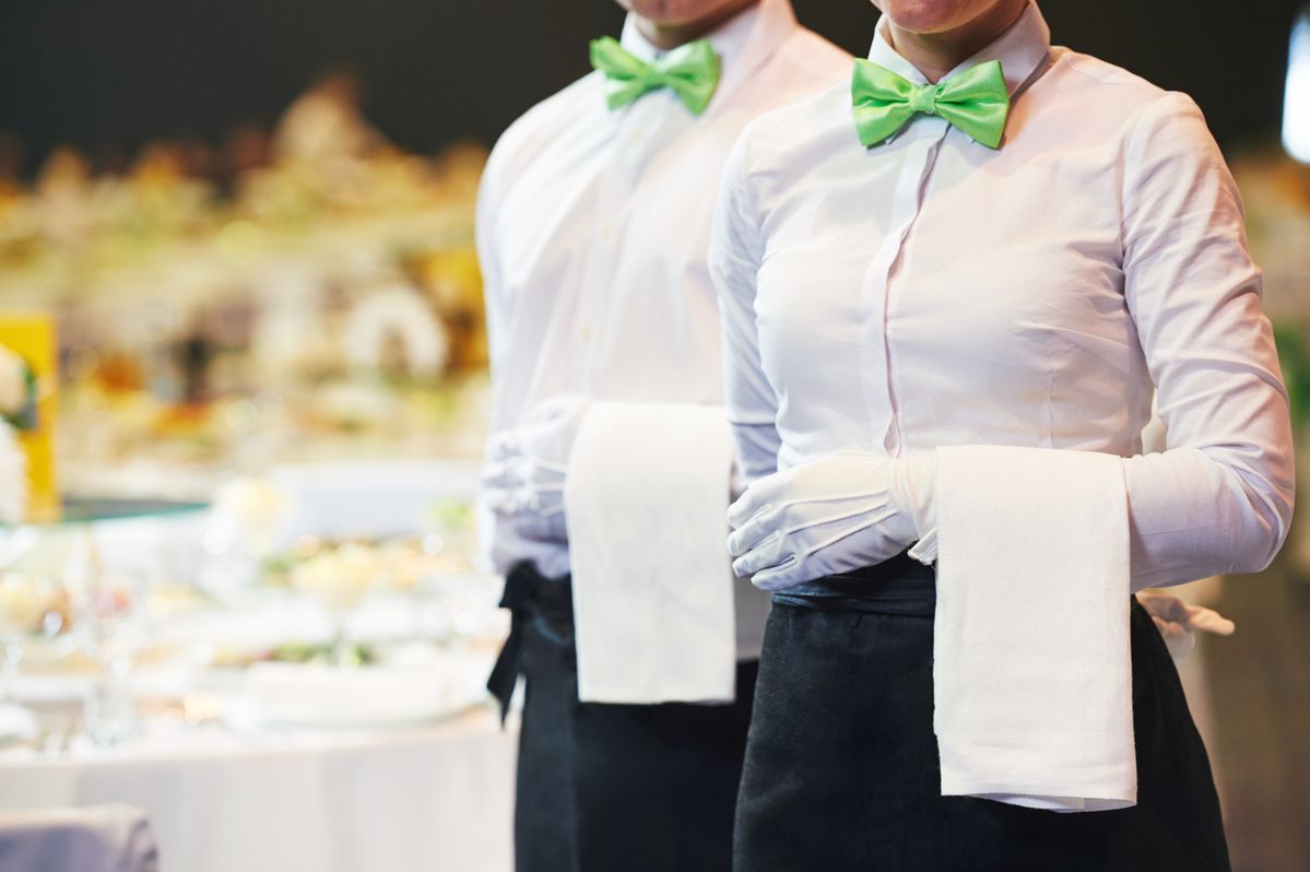 Service vs Hospitality in restaurants